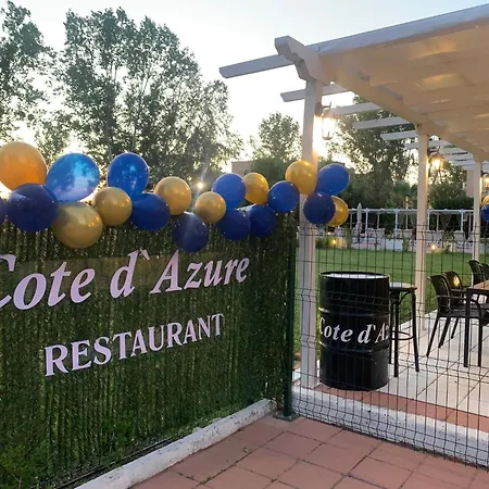 And In Cote D'azure Σάνι Μπιτς