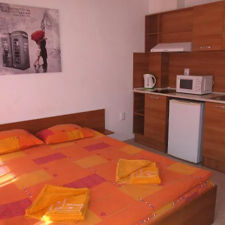 And In Cote D'azure *