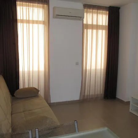 And In Cote D'azure * ساني بيتش