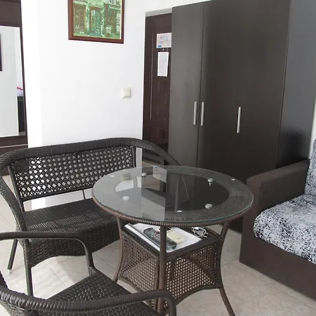 And In Cote D'azure *