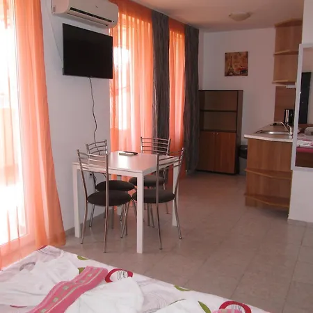 Apartment And In Cote D'azure