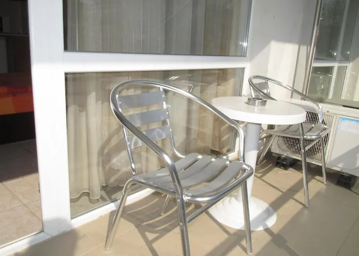 And In Cote D'azure *