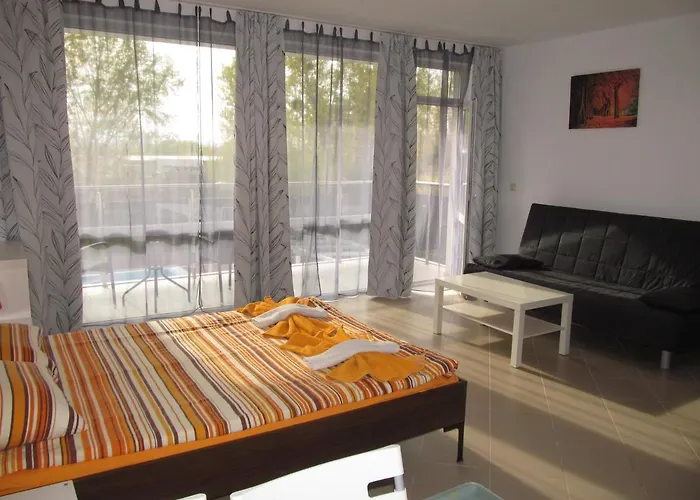 And In Cote D'azure Apartman Napospart