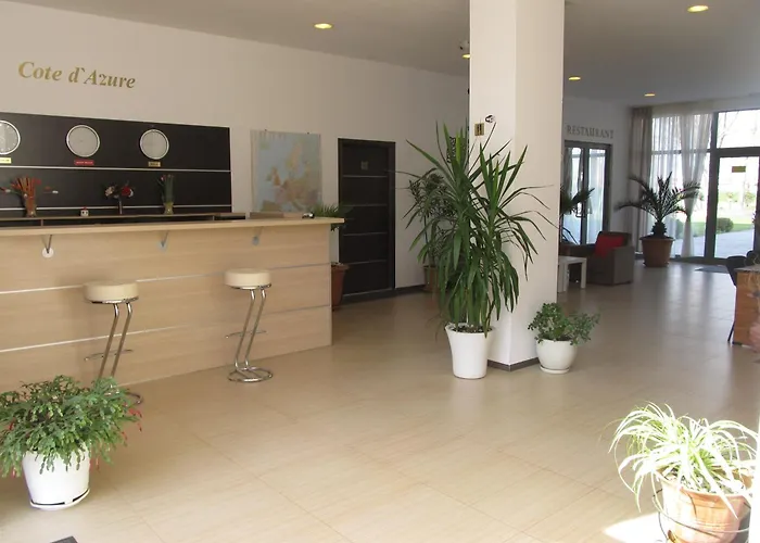 And In Cote D'azure Apartman Napospart