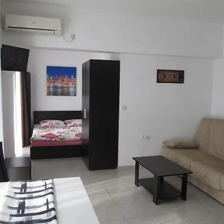 And In Cote D'azure Daire Sunny Beach